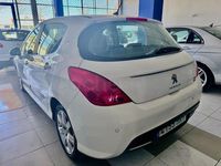 Usado Peugeot 308 Active 112 CV (82 kW) 2012 Blanco Berlina