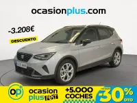Usado Seat Arona FR 110 CV (80 kW) 2023 Gris / plata SUV