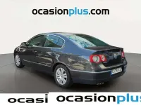 Usado VW Passat Highline 170 CV (125 kW) 2008 Marrón Berlina
