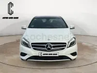 Usado Mercedes A180 AMG line 109 CV (80 kW) 2014 Blanco Utilitario