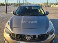 Usado Fiat Tipo Easy 95 CV (69 kW) 2017 Beige Berlina
