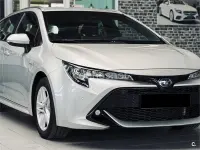 Usado Toyota Corolla Active 122 CV (89 kW) 2019 Gris / plata Berlina