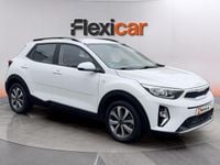 Usado Kia Stonic 84 CV (61 kW) 2022 Blanco SUV