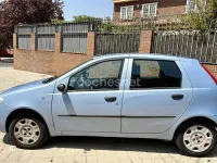 Usado Fiat Punto Classica 60 CV (44 kW) 2006 Azul Utilitario