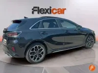 Usado Kia Ceed GT GT-Line 136 CV (100 kW) 2022 Negro Utilitario