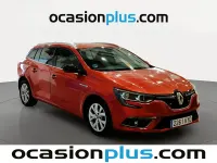 Usado Renault Mégane GrandTour LIMITED 140 CV (102 kW) 2019 Rojo Familiar