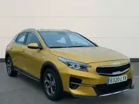 Usado Kia XCeed 160 CV (117 kW) 2022 Amarillo SUV