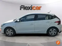 Usado Hyundai i20 84 CV (61 kW) 2021 Blanco Utilitario
