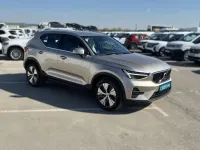Usado Volvo XC40 Ultimate 179 CV (131 kW) 2023 Gris SUV