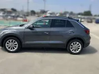 Usado VW T-Roc Life 110 CV (80 kW) 2022 Gris SUV