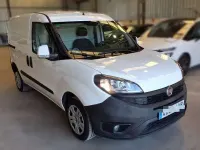 Usado Fiat Doblò 90 CV (66 kW) 2021 Blanco Monovolumen