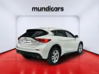Usado Infiniti Q30 Premium 156 CV (114 kW) 2016 Blanco Berlina