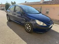 Usado Peugeot 307 110 CV (80 kW) 2005 Azul Berlina