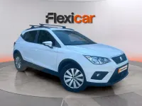 Usado Seat Arona FR 90 CV (66 kW) 2019 Blanco SUV
