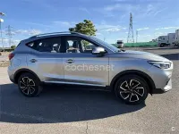 Usado MG ZS Luxury 106 CV (77 kW) 2024 Gris / plata SUV