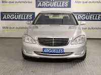 Usado Mercedes S500 388 CV (285 kW) 2007 Plateado Berlina