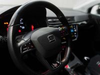 Usado Seat Ibiza FR 116 CV (85 kW) 2018 Azul Utilitario