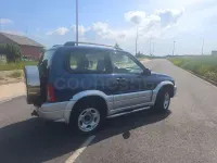 Usado Suzuki Grand Vitara 110 CV (80 kW) 2005 Blanco SUV