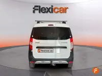 Usado Dacia Dokker Comfort 95 CV (69 kW) 2020 Blanco Monovolumen
