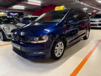 Usado VW Touran Business 122 CV (89 kW) 2021 Azul Monovolumen