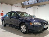 Usado Volvo S60 Kinetic 163 CV (119 kW) 2005 Azul Berlina