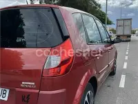 Usado Renault Scénic II Dynamique 100 CV (73 kW) 2007 Rojo Monovolumen