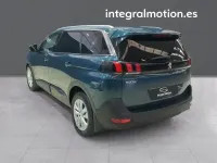 Usado Peugeot 5008 Active 130 CV (95 kW) 2018 Azul SUV