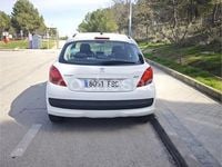 Usado Peugeot 207 70 CV (51 kW) 2006 Blanco Berlina