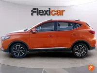 Usado MG ZS Luxury 106 CV (77 kW) 2023 Naranja SUV