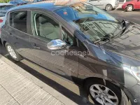 Usado Peugeot 208 Style 68 CV (50 kW) 2014 Gris / plata Utilitario