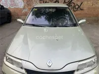 Usado Renault Laguna II Authentique 110 CV (80 kW) 2004 Gris / plata Berlina