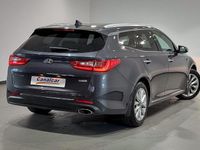 Usado Kia Optima 141 HP (103 kW) 2019 Cinzento Carrinha