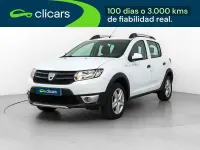 Usado Dacia Sandero Stepway 90 CV (66 kW) 2016 Blanco Utilitario