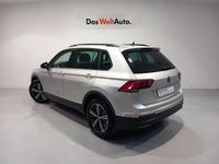 Usado VW Tiguan Life 150 CV (110 kW) 2022 Gris plata SUV