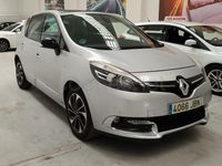 Usado Renault Scénic III Bose Edition 130 CV (95 kW) 2014 Gris / plata Monovolumen