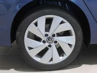 Usado VW Golf VIII Style 150 CV (110 kW) 2024 Azul Familiar