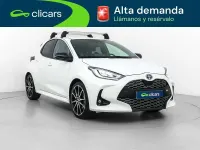 Usado Toyota Yaris Hybrid Sport 75 CV (55 kW) 2022 Blanco Berlina