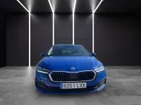 Usado Skoda Octavia Active 116 CV (85 kW) 2022 Azul Berlina