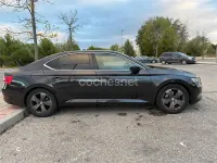 Usado Skoda Superb Ambition 150 CV (110 kW) 2018 Negro Berlina