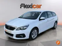 Usado Peugeot 308 SW Active 130 CV (95 kW) 2021 Blanco Familiar
