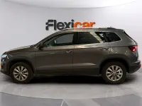 Usado Skoda Karoq Selection 150 CV (110 kW) 2024 Gris SUV