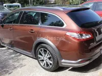 Usado Peugeot 508 RXH 200 CV (147 kW) 2013 Marrón Familiar