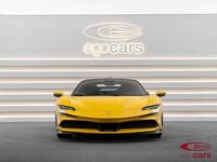 Usado Ferrari SF90 1001 CV (736 kW) 2022 Amarillo Coupe