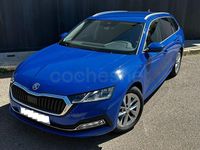 Usado Skoda Octavia Style 150 CV (110 kW) 2022 Azul Familiar