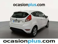 Usado Ford Fiesta Trend 101 CV (74 kW) 2014 Blanco Utilitario