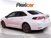 Usado Toyota Corolla Style 140 CV (102 kW) 2024 Blanco Berlina
