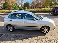 Usado Seat Ibiza Reference 85 CV (62 kW) 2006 Gris / plata Berlina
