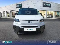 Usado Fiat Doblò 100 CV (73 kW) 2025 Blanco Monovolumen