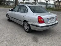 Usado Hyundai Elantra GLS 112 CV (82 kW) 2001 Blanco Berlina