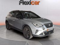 Usado Seat Arona FR 110 CV (80 kW) 2024 Gris SUV